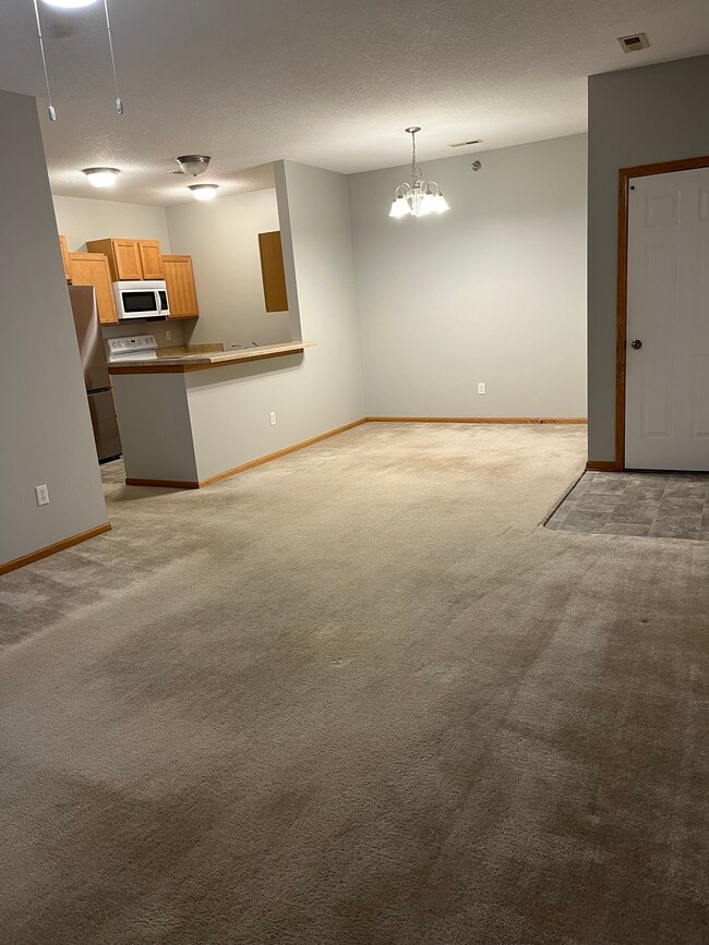 Building Photo - 1835 SW White Birch Cir