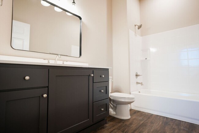 Building Photo - 210 E Washington Ave