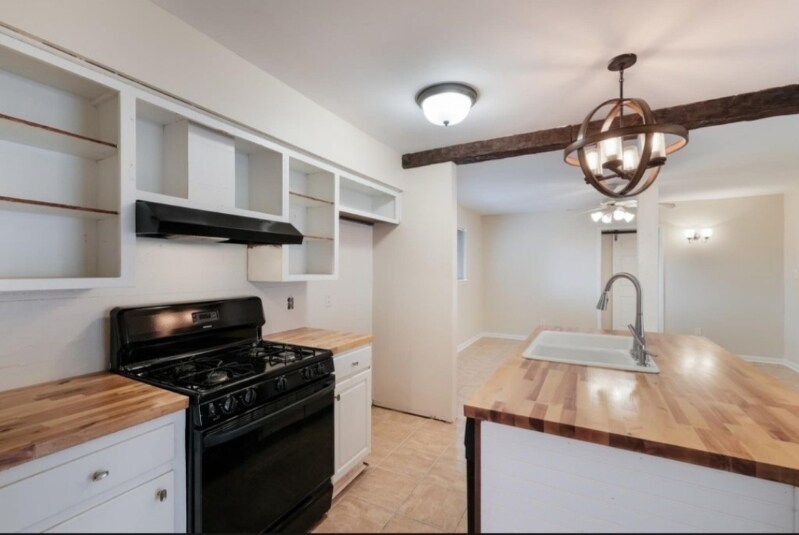 Building Photo - 13538 Bret Harte St