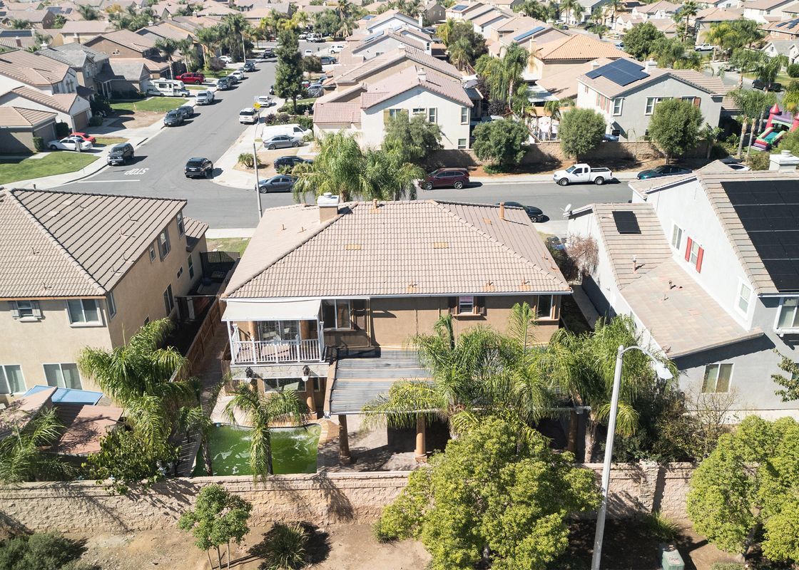 Building Photo - 1725 Chamberlin Creek Way