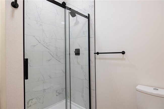 Building Photo - 300 SW 6th St