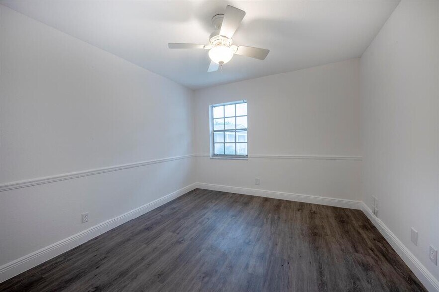 Building Photo - 8059 SW 18th Ct