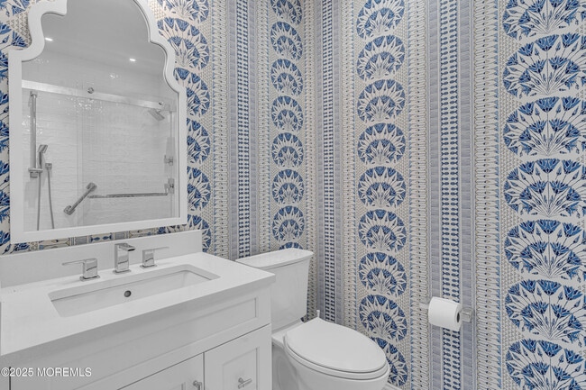 Building Photo - 68 Maple Dr