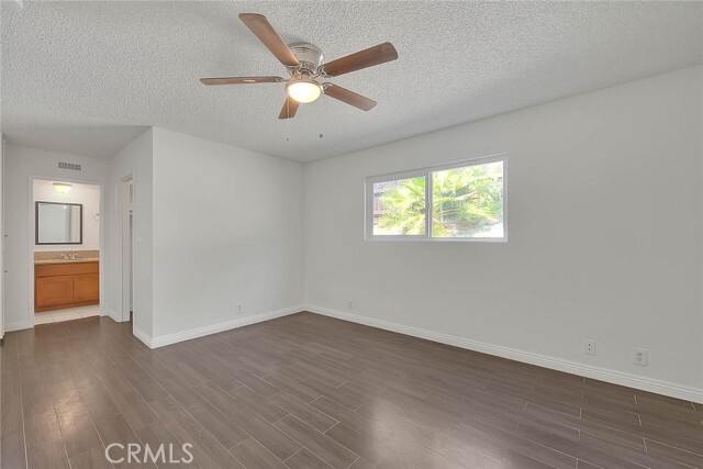 Building Photo - 518 N Platina Dr
