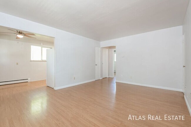 Building Photo - 9955 W 59th Pl