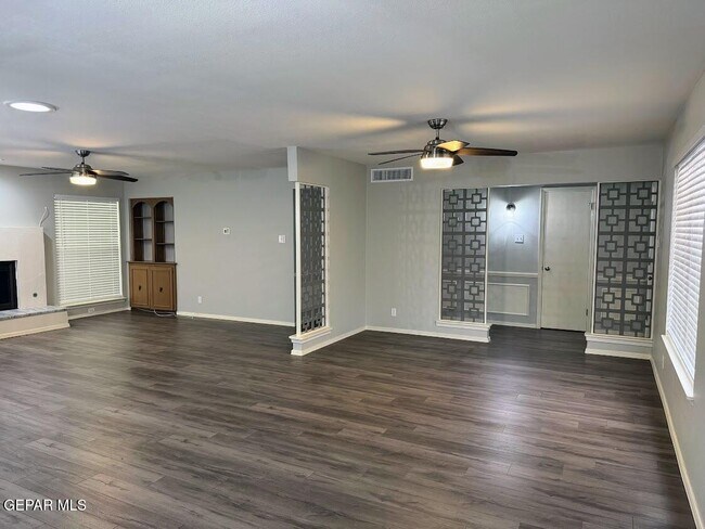 Building Photo - 9309 W H Burges Dr