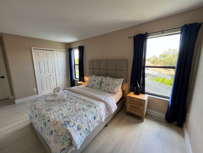 Building Photo - Beautiful Mediterranean Pool Home Availabl...