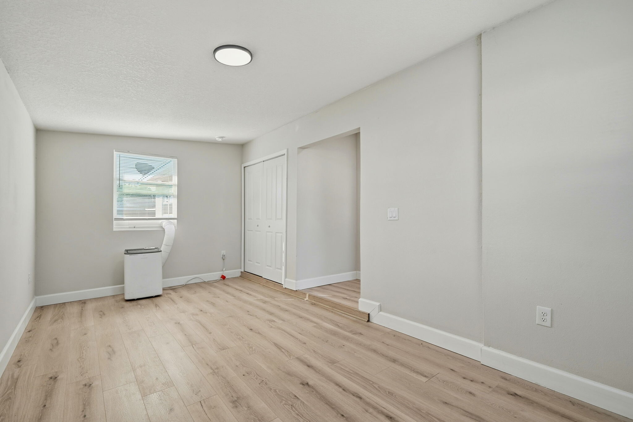 Building Photo - 3128 Bay St