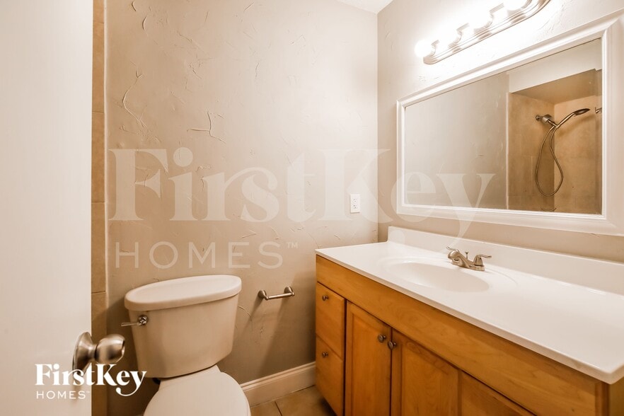 Building Photo - 4555 Palm Ridge Blvd