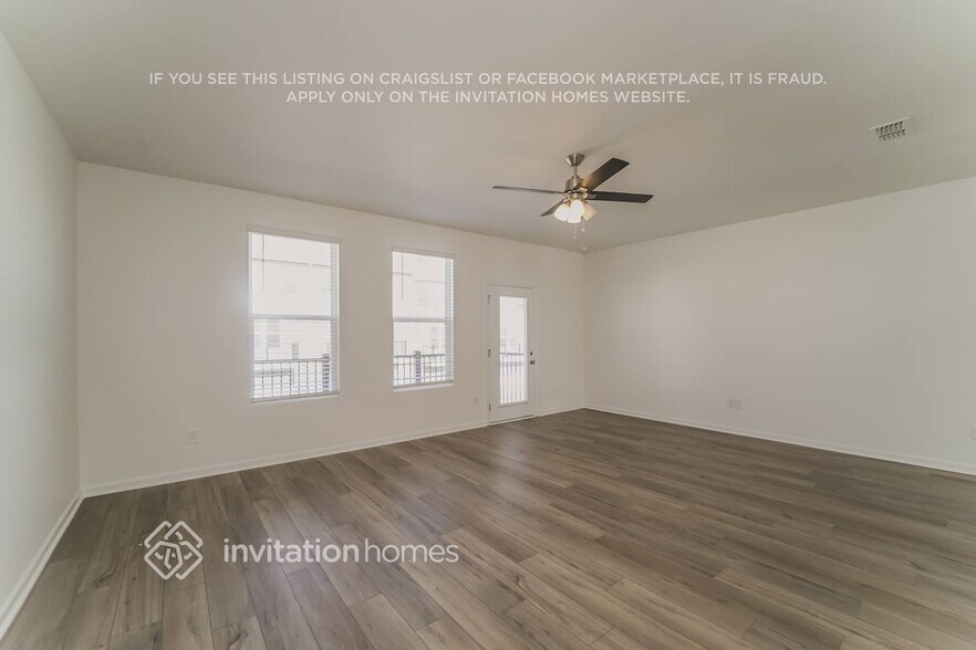 Building Photo - 13019 Western Ln
