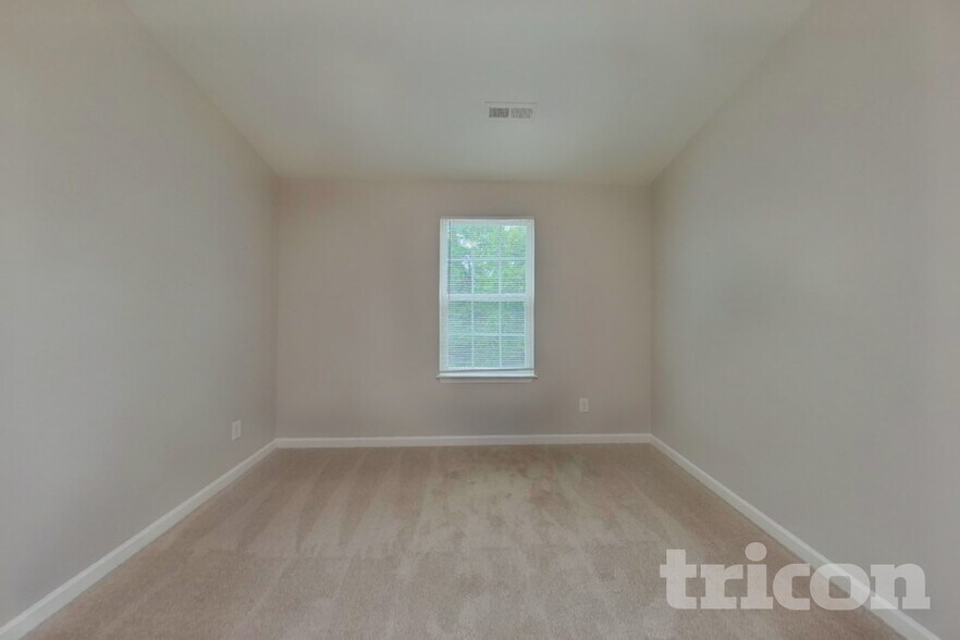 Building Photo - 6420 Pennacook Dr