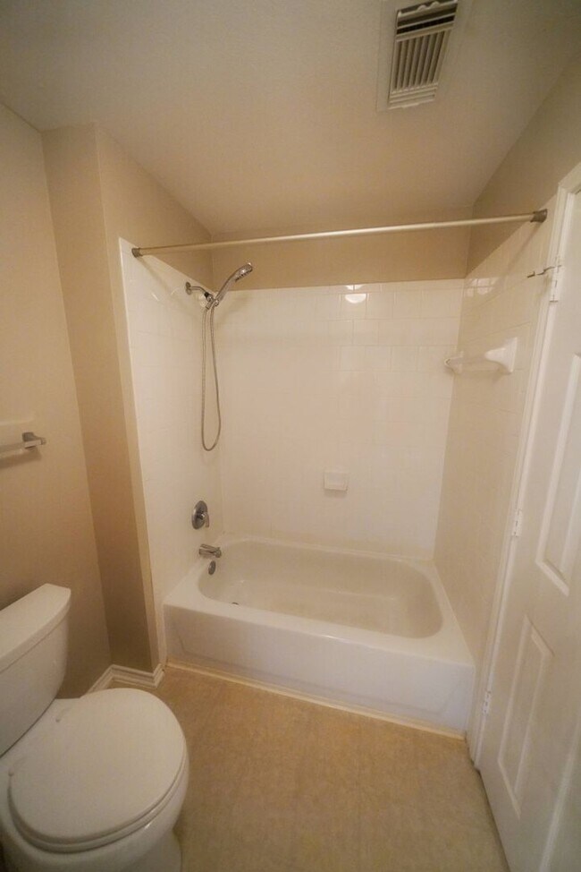 Building Photo - 4736 Green Bluff Dr