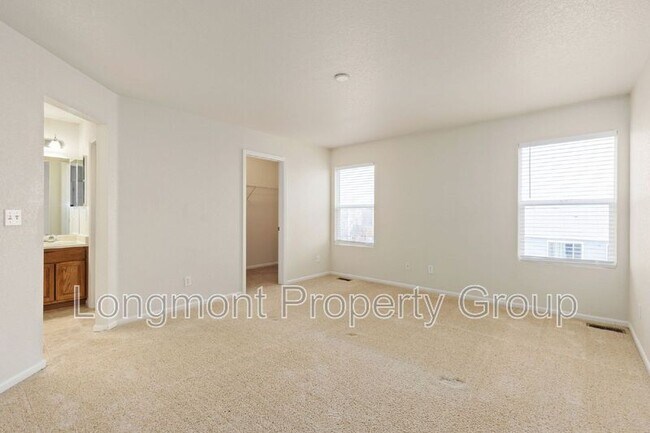 Building Photo - 5727 Skyline Ave