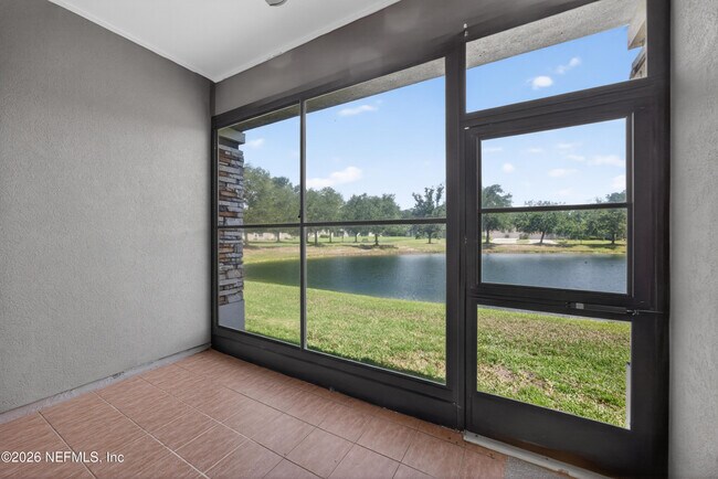 Building Photo - 6377 Island Forest Dr