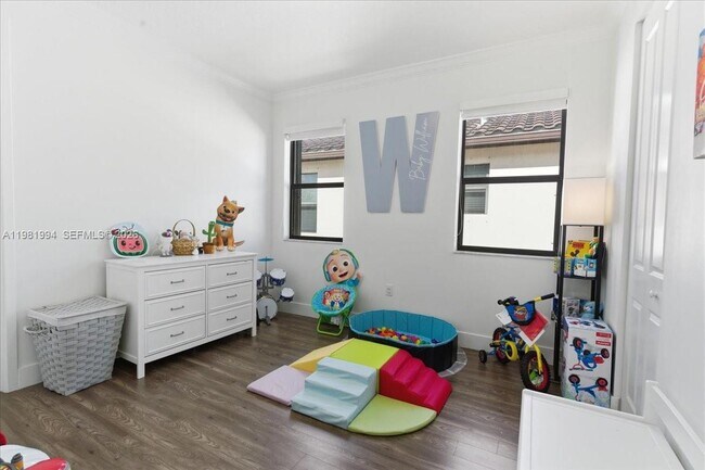 Building Photo - 3407 W 99th Pl