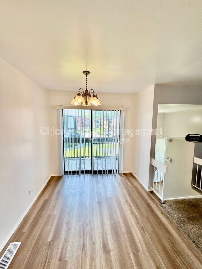 Building Photo - 748 Manteca Ct