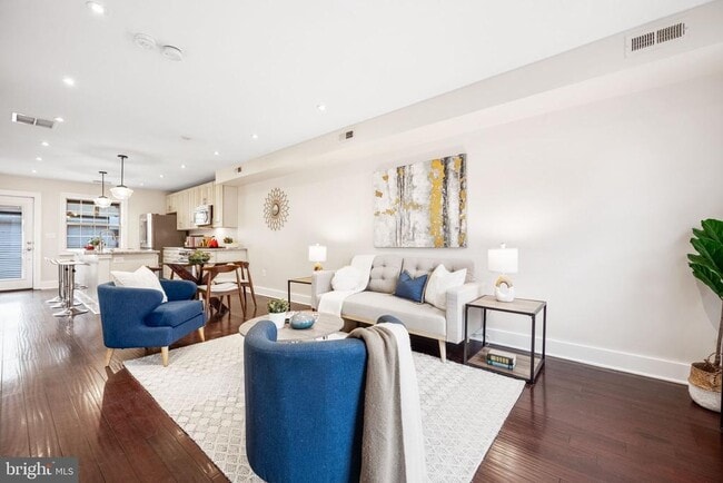 Building Photo - 1259 16th St NE