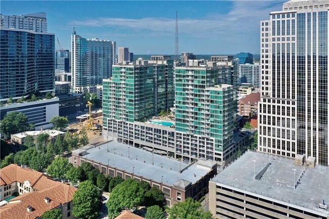 Building Photo - 923 Peachtree St NE