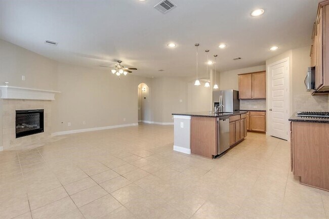 Building Photo - 22614 Birch Ridge Meadow Dr