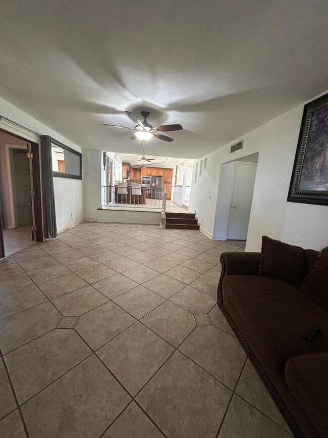 Building Photo - 6916 W Georgia Ave