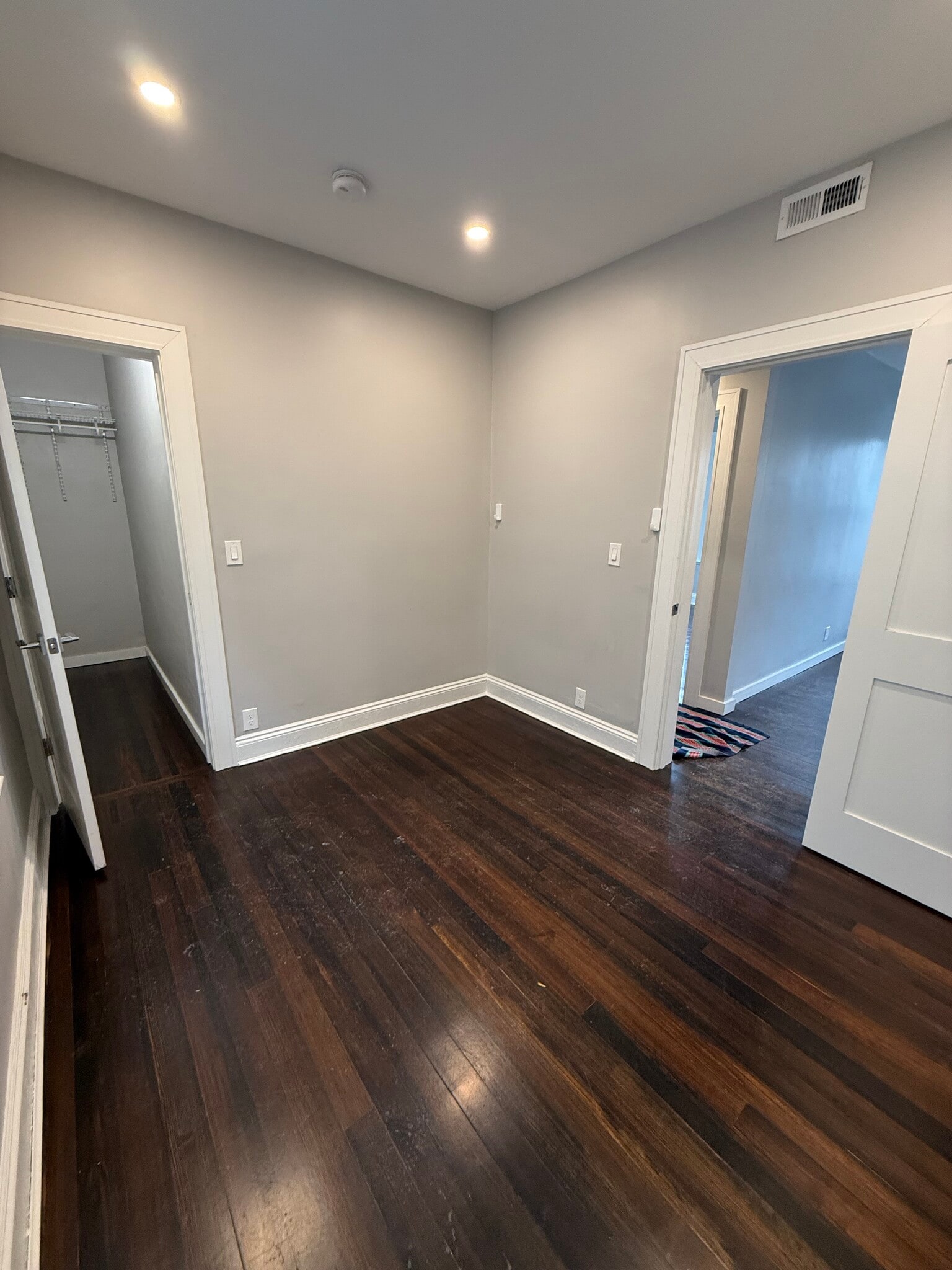 Building Photo - 19 Chase St