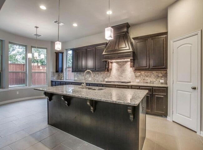 Building Photo - 6812 Humboldt Pl