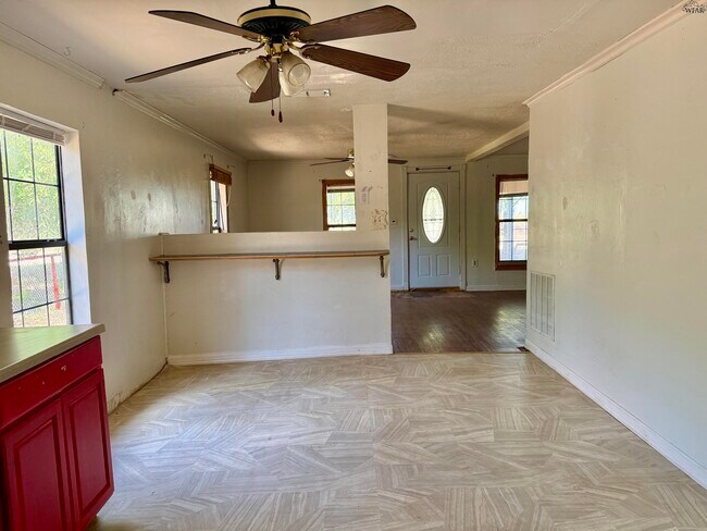 Building Photo - 5768 FM 1206