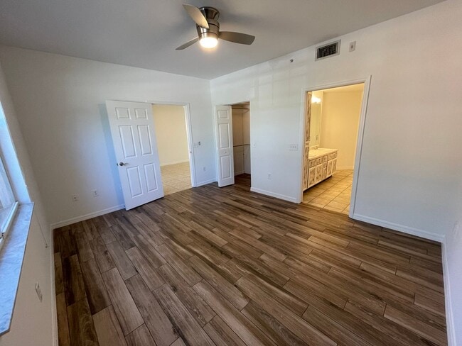 Building Photo - ANNUAL RENTAL - FIRST FLOOR 2 BED / 2 BATH AT FAIRWAY PRESERVE