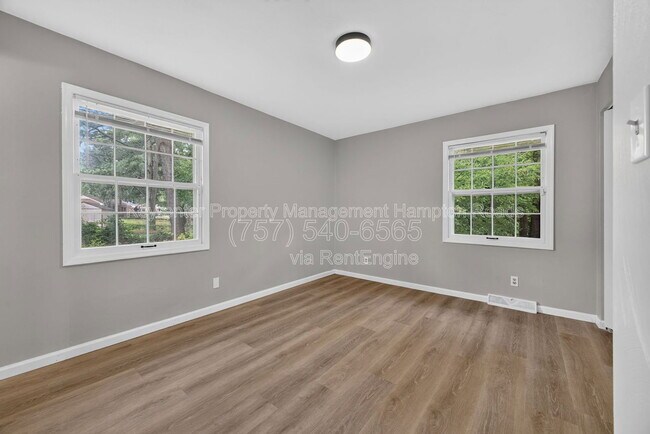 Building Photo - 4503 Leeward Dr