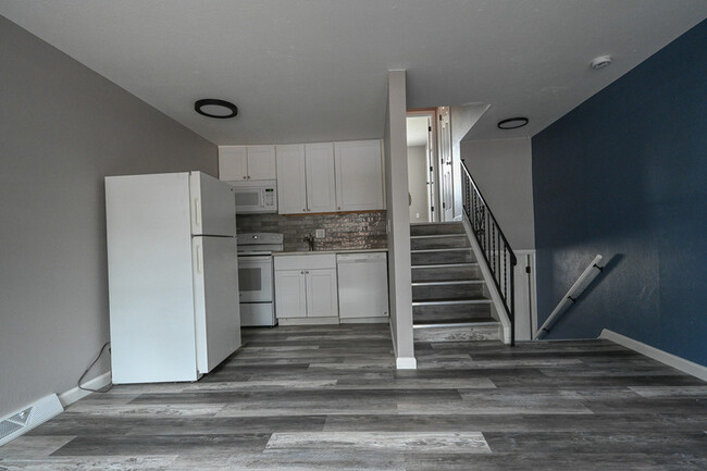 Building Photo - 1234 Allison St