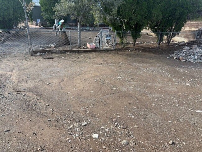 Building Photo - 326 Kindra Heights Rd