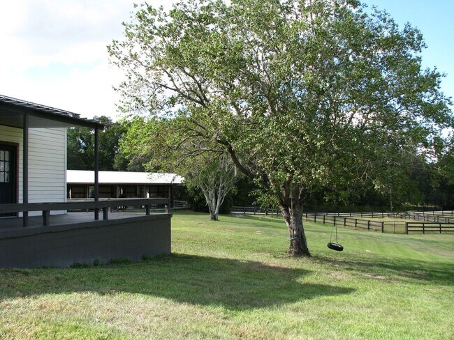 Building Photo - Beautiful 11.16 Acre Farm with Lots of Ame...