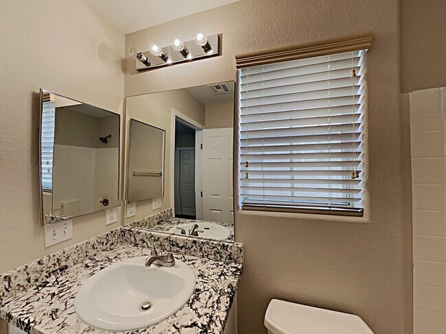 Building Photo - 8920 Paula Jean Ave