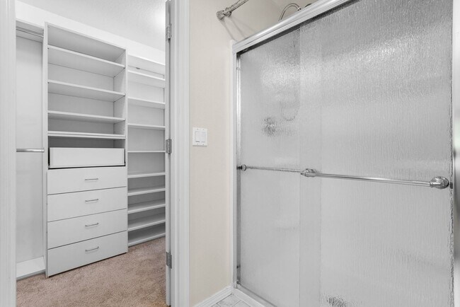 Building Photo - FOR RENT: CORNER LOT, Immaculate, lovely a...