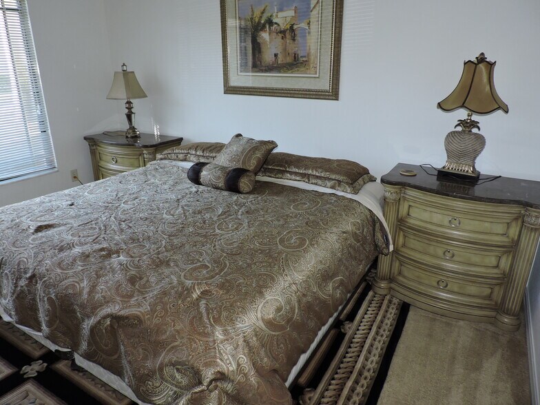 Building Photo - 2810 Grande Pky