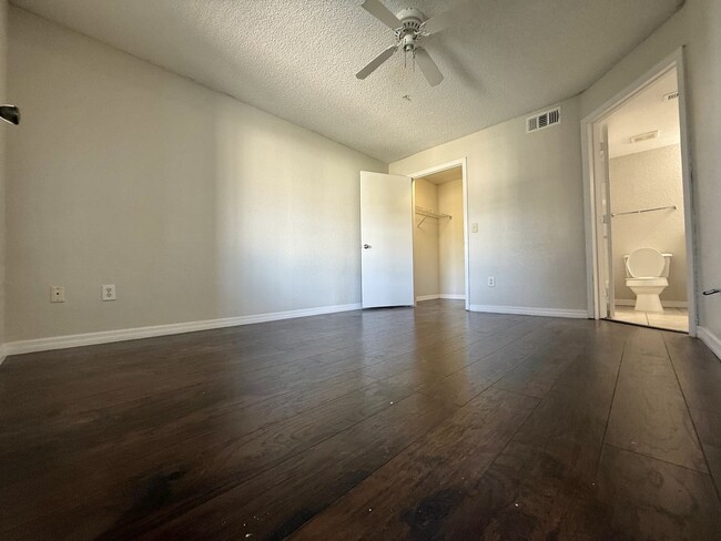 Building Photo - 2210 Grand Cayman Ct