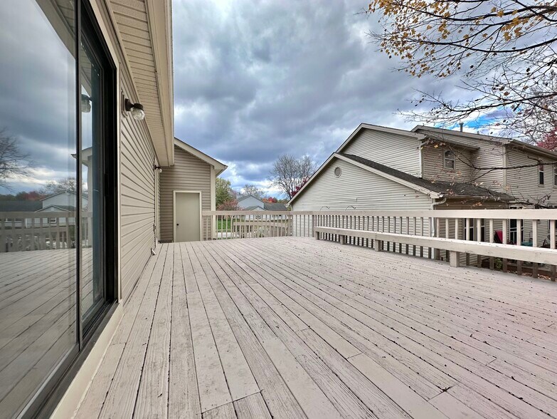 Building Photo - 263 Sumption Dr