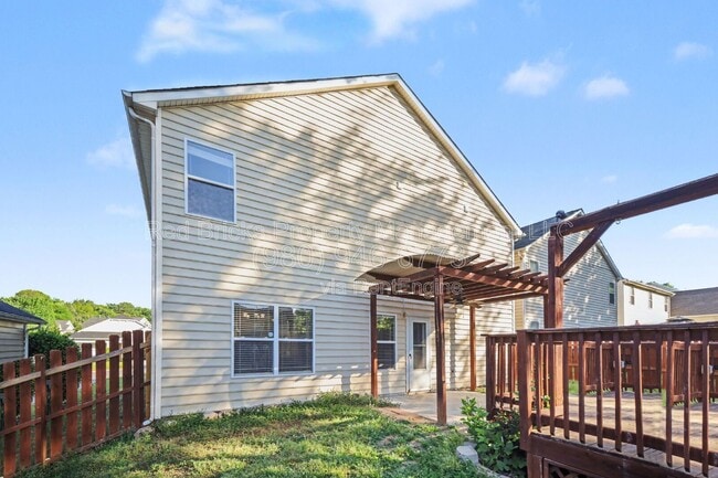 Building Photo - 5518 Stowe Derby Dr