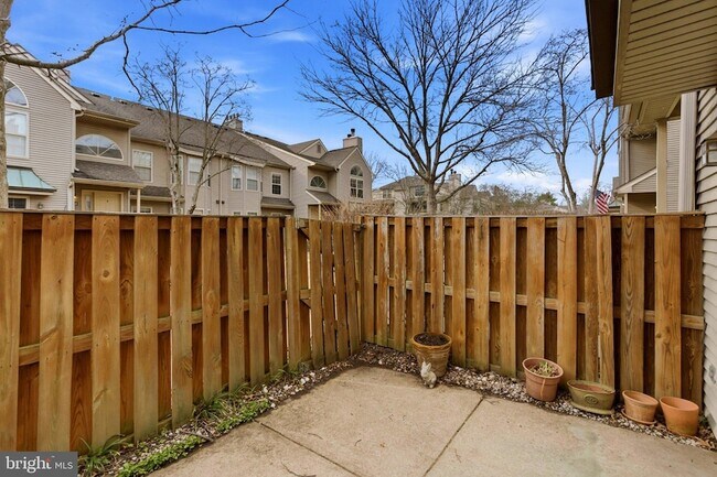 Building Photo - 3403 Waltham Ct