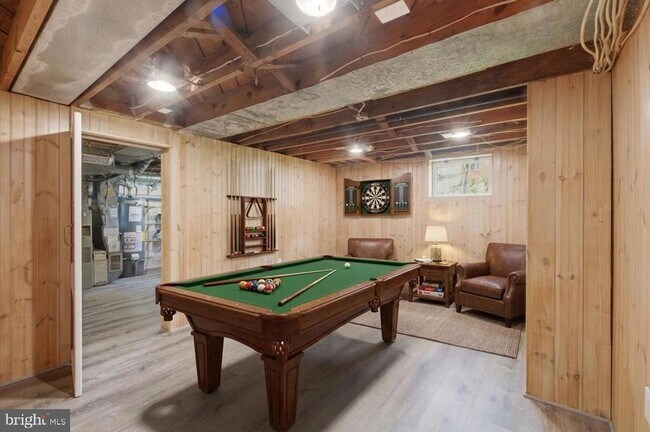 Building Photo - 5736 8th Rd N