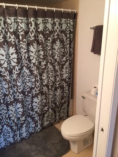 Building Photo - 19555 E Country Club Dr