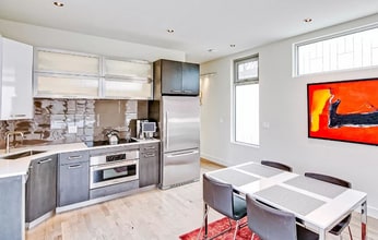 Building Photo - 402 Harrison St