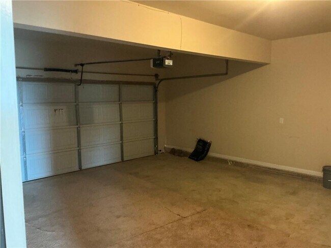 Building Photo - 1205 Pebble Rock Rd