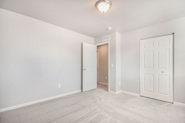 Building Photo - 6919 W Galway Cir