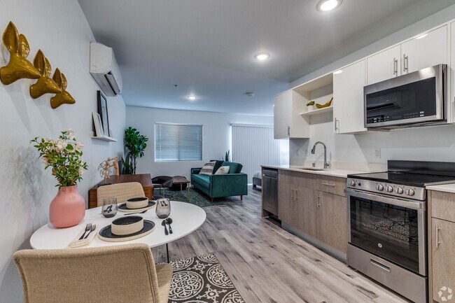 Building Photo - FULLY FURNISHED - 2 MONTHS FREE ON 14 MONT...