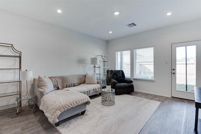 Building Photo - 5339 Tuscany Hills Ln