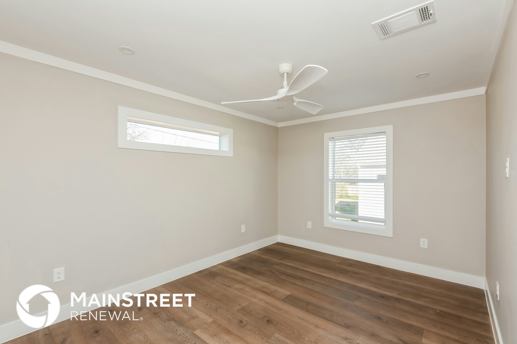 Building Photo - 2116 Belzise Terrace