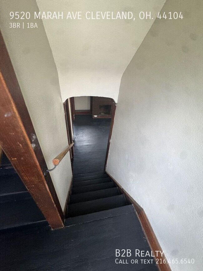 Building Photo - 9520 Marah Ave