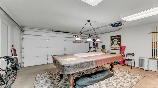 Building Photo - 708 Scarlet Sun