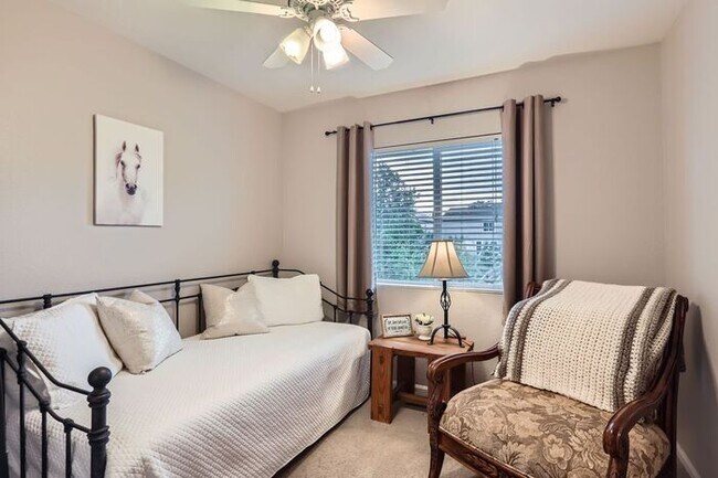 Building Photo - Updated 4-Bedroom with Serene Outdoor Spac...